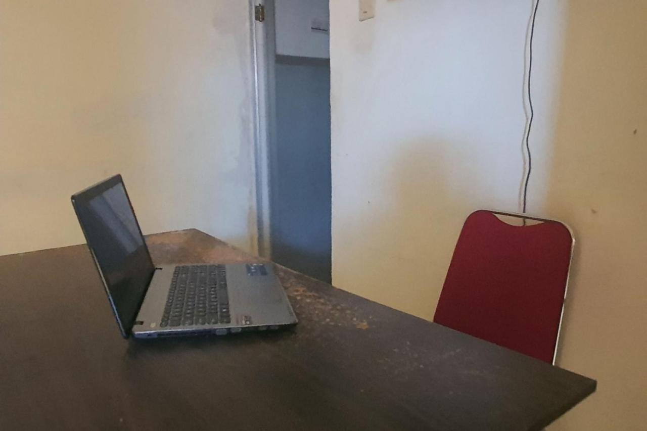 Oyo 93109 Garden Homestay 1 Tpr Surabaya Eksteriør bilde