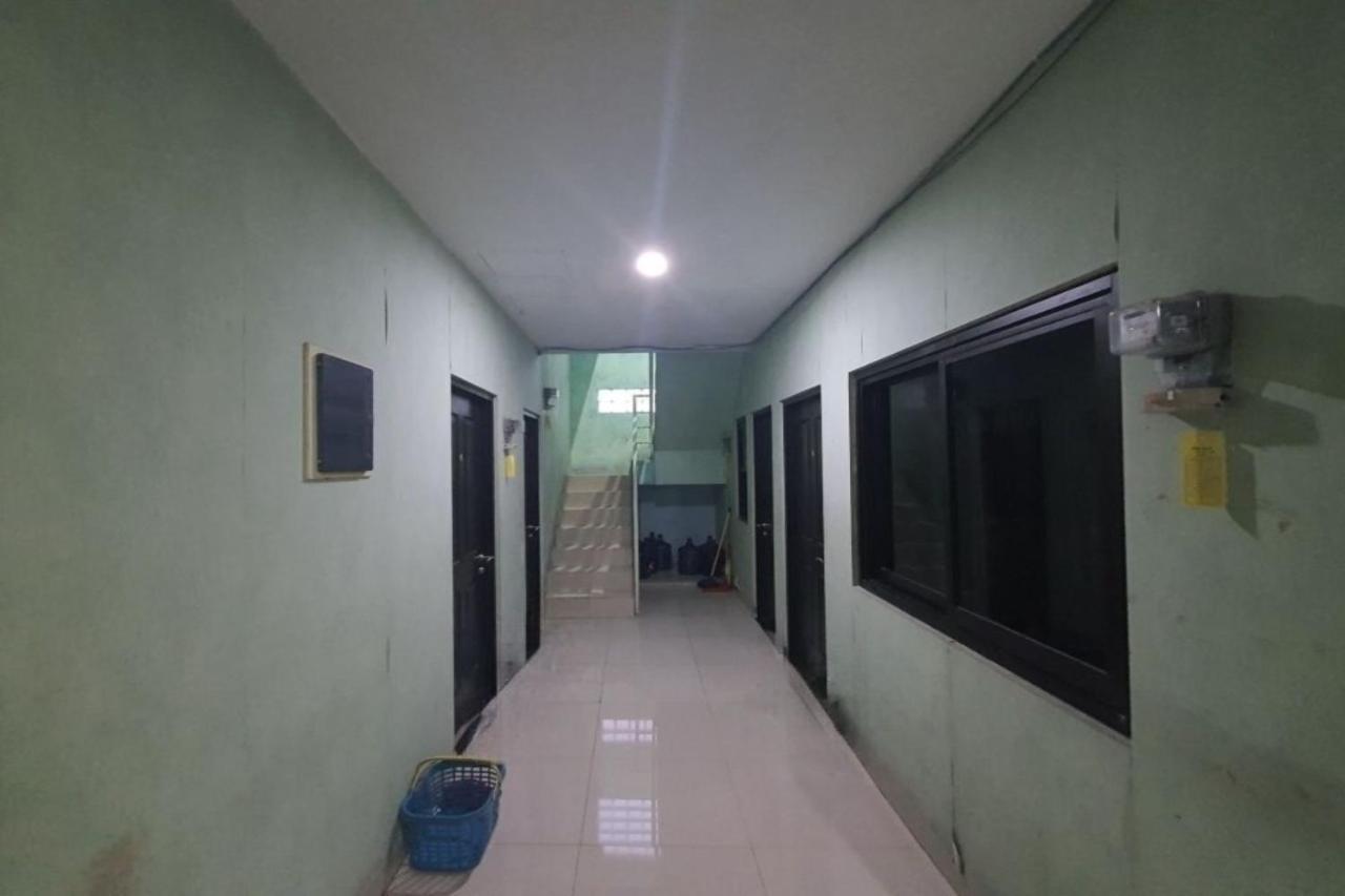 Oyo 93109 Garden Homestay 1 Tpr Surabaya Eksteriør bilde