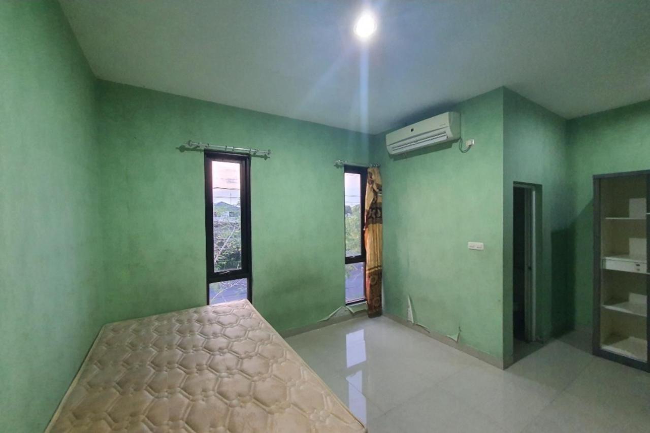 Oyo 93109 Garden Homestay 1 Tpr Surabaya Eksteriør bilde