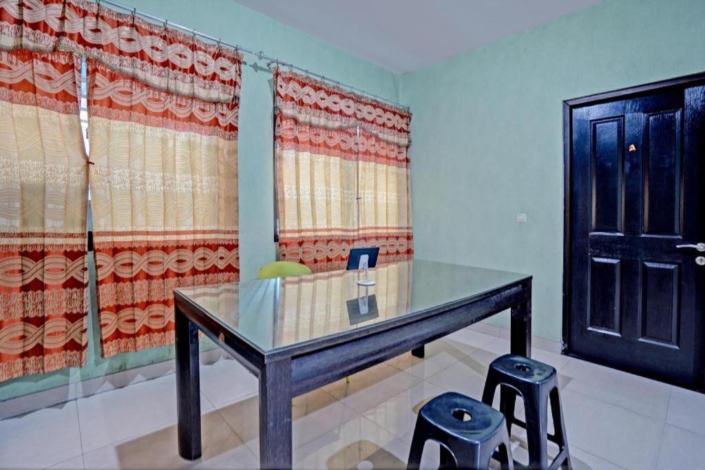 Oyo 93109 Garden Homestay 1 Tpr Surabaya Eksteriør bilde